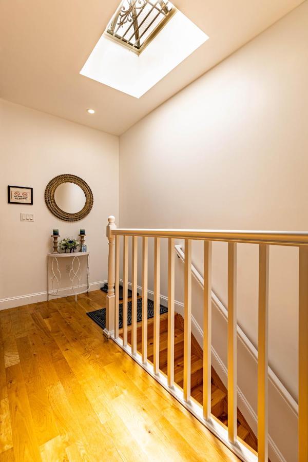 Top Floor With Skylight Brooklyn ニューヨーク エクステリア 写真